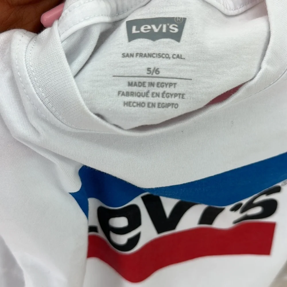Levi’s‎ Long sleeve T shirt red white and blue 5/6